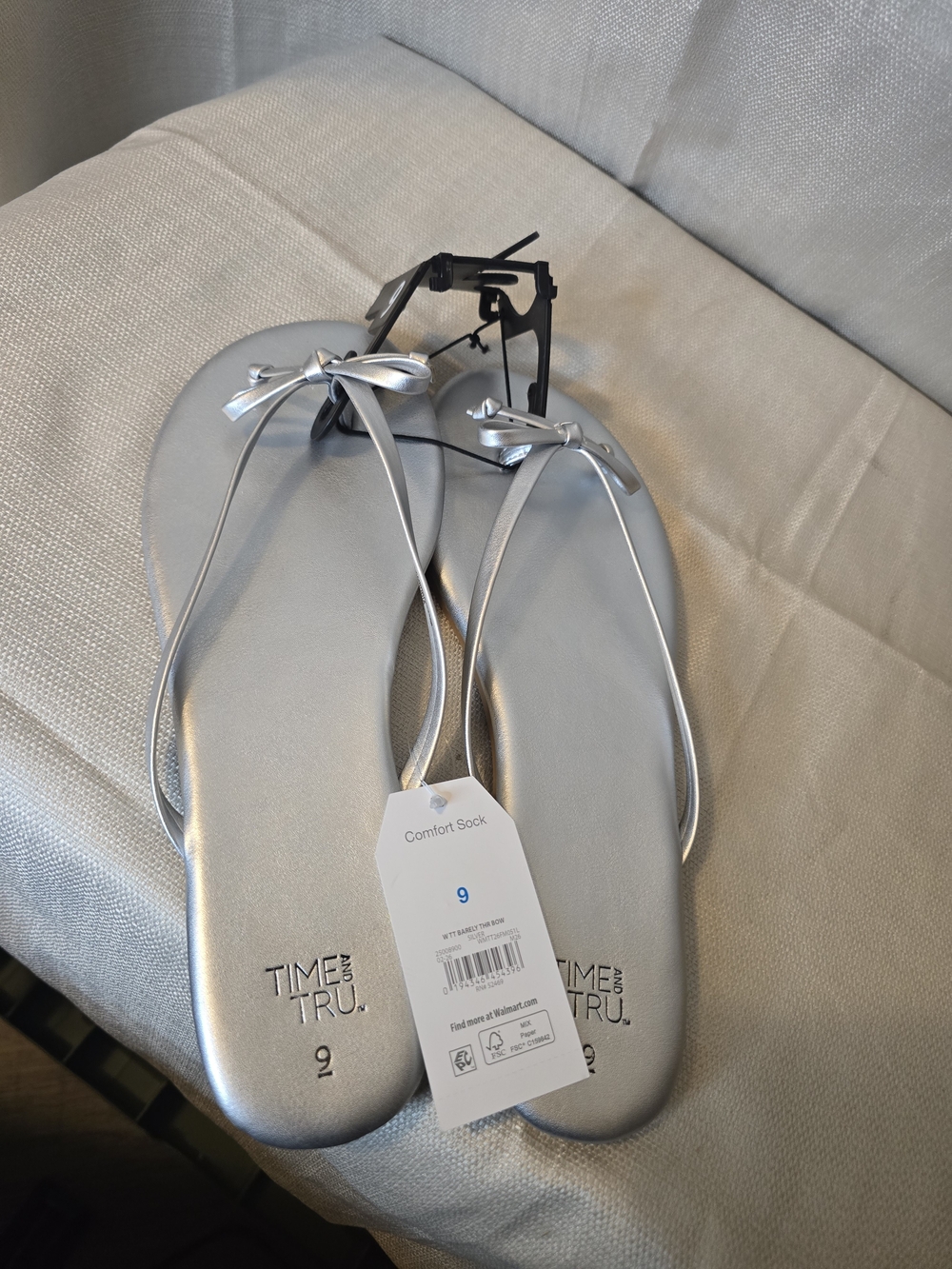 Time and Tru Metallic Silver Bow Thong Sandals - Women's